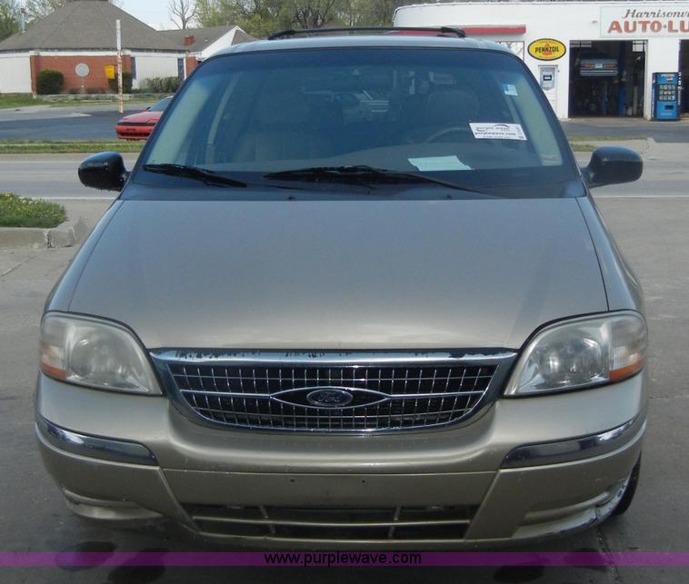 image for item C4251 2000 Ford Windstar SE mini van