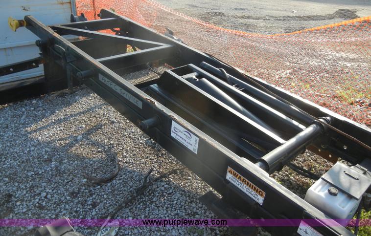 image for item C4252 2006 Switch-N-Go detachable roll back unit