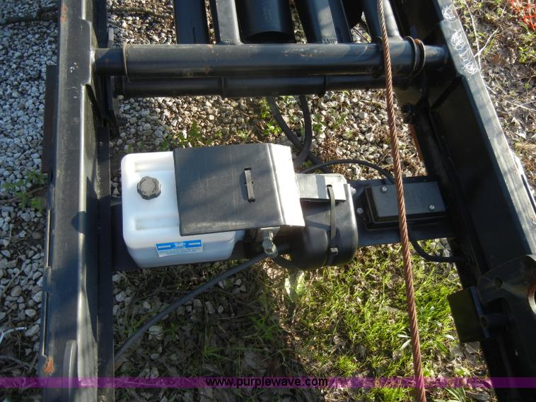 image for item C4252 2006 Switch-N-Go detachable roll back unit