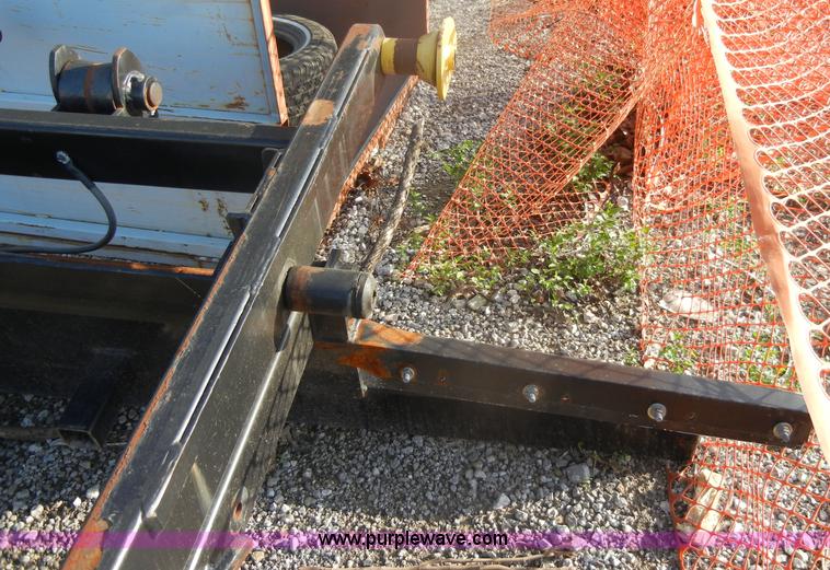 image for item C4252 2006 Switch-N-Go detachable roll back unit