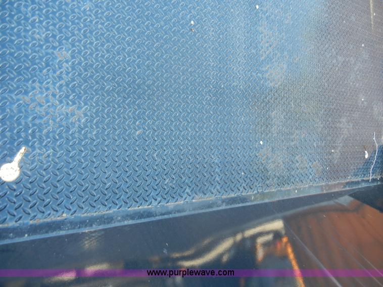 image for item C4253 2007 Switch-N-Go detachable bed