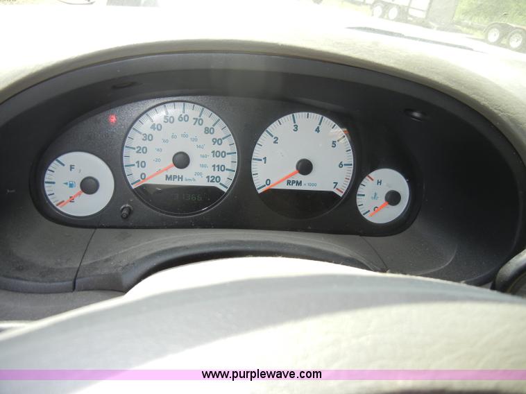 image for item C4258 2006 Dodge Caravan SXT mini van