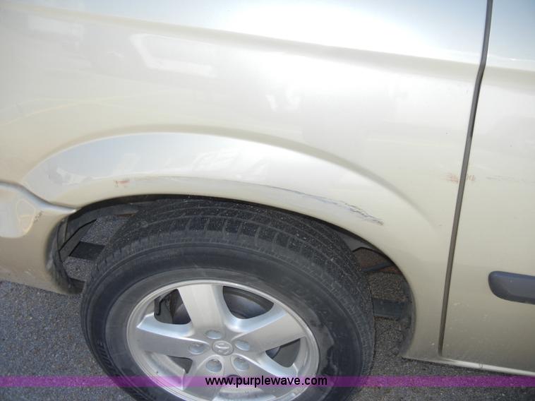 image for item C4258 2006 Dodge Caravan SXT mini van