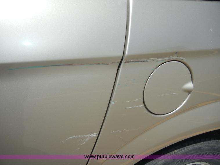 image for item C4258 2006 Dodge Caravan SXT mini van