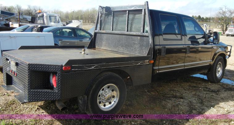 image for item C4363 1999 Ford F250 XLT Super Duty crew cab pickup truck