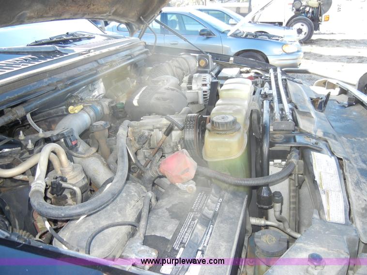 image for item C4363 1999 Ford F250 XLT Super Duty crew cab pickup truck