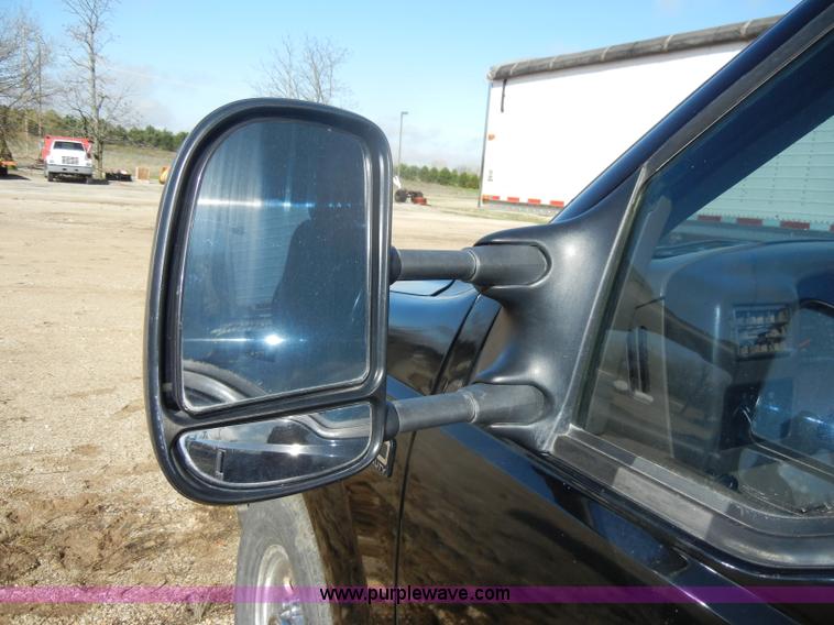 image for item C4363 1999 Ford F250 XLT Super Duty crew cab pickup truck