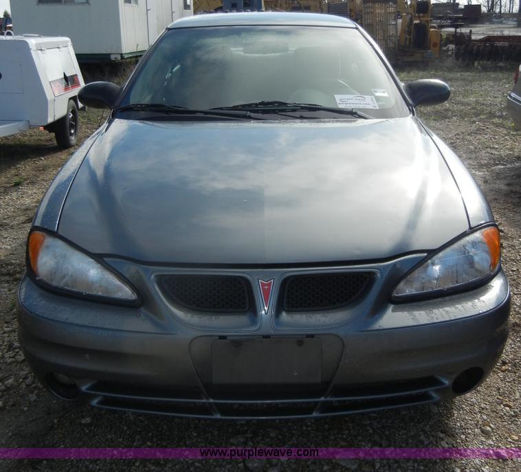 image for item C4364 2004 Pontiac Grand Am SE
