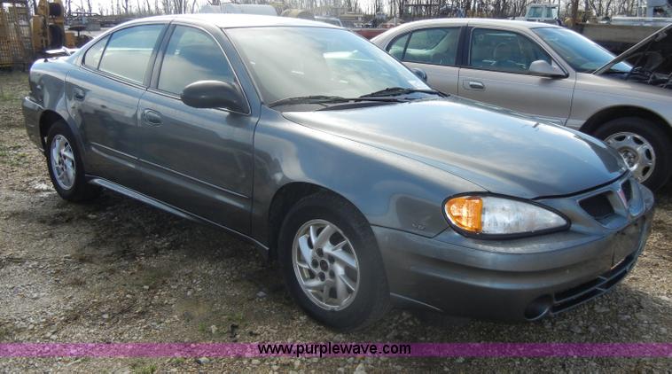 image for item C4364 2004 Pontiac Grand Am SE