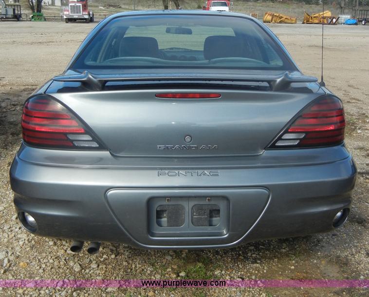 image for item C4364 2004 Pontiac Grand Am SE