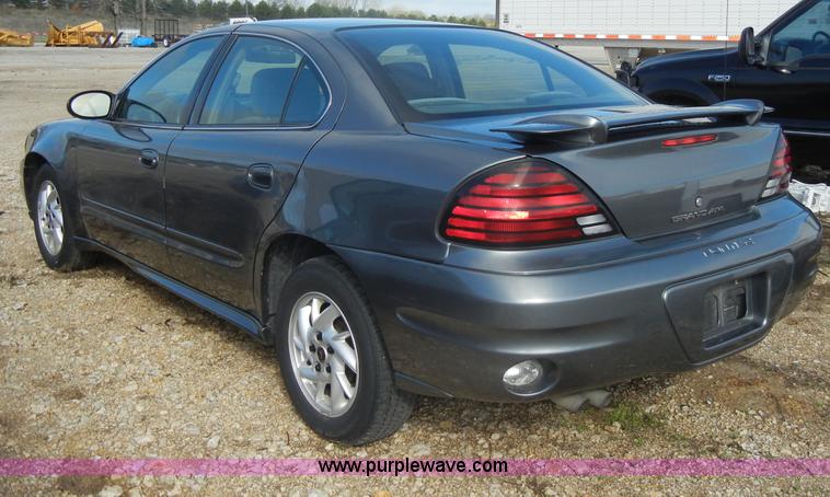 image for item C4364 2004 Pontiac Grand Am SE