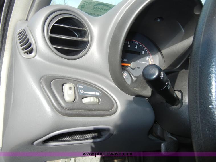 image for item C4364 2004 Pontiac Grand Am SE