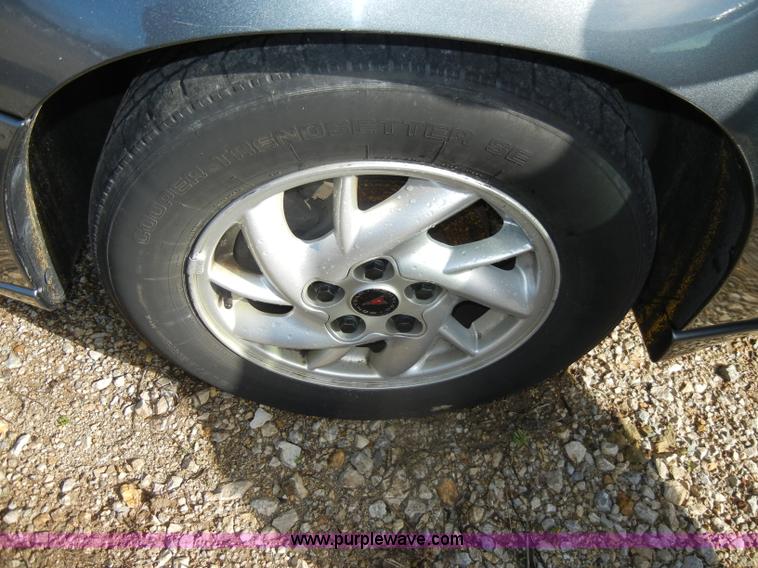 image for item C4364 2004 Pontiac Grand Am SE