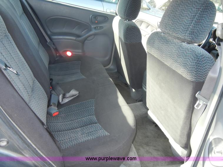 image for item C4364 2004 Pontiac Grand Am SE