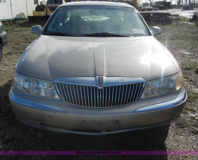 image for item C4365 2000 Lincoln Continental