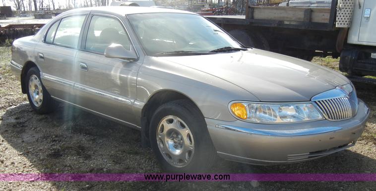 image for item C4365 2000 Lincoln Continental