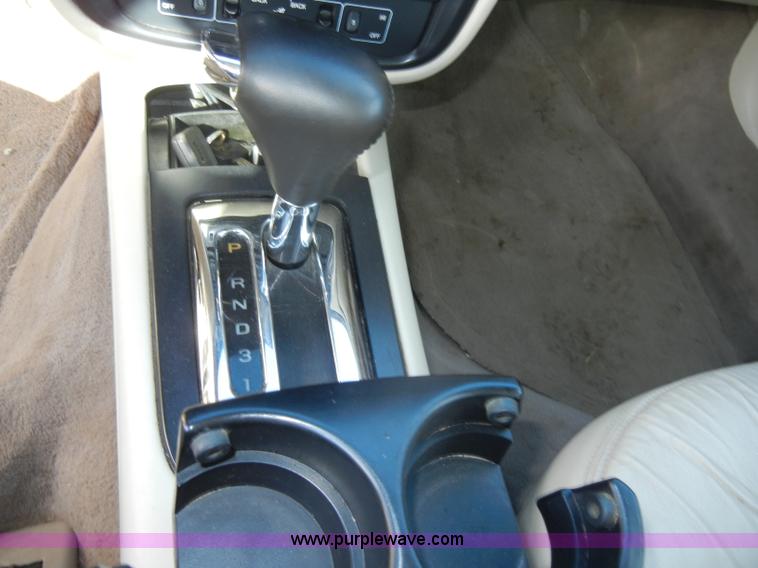 image for item C4365 2000 Lincoln Continental
