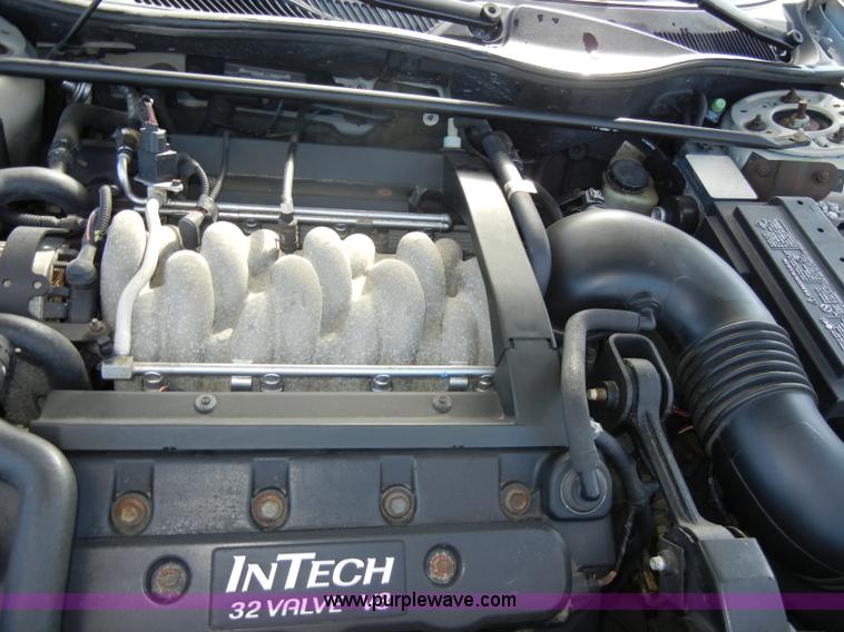image for item C4365 2000 Lincoln Continental