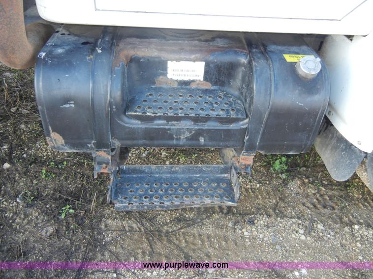 image for item C4366 1997 International 4700 flatbed truck