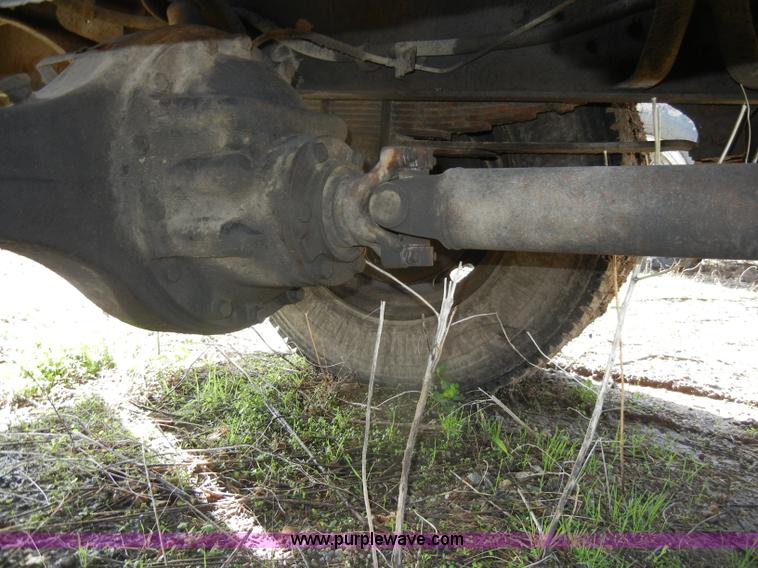 image for item C4366 1997 International 4700 flatbed truck