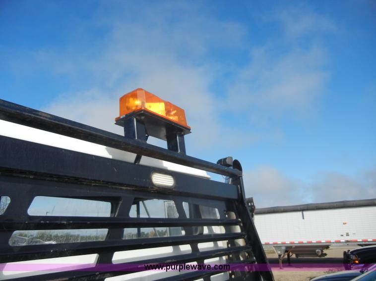 image for item C4366 1997 International 4700 flatbed truck