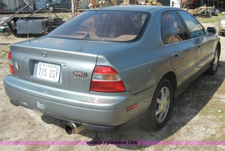 image for item C4400 1994 Honda Accord EX