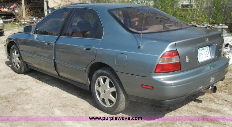image for item C4400 1994 Honda Accord EX
