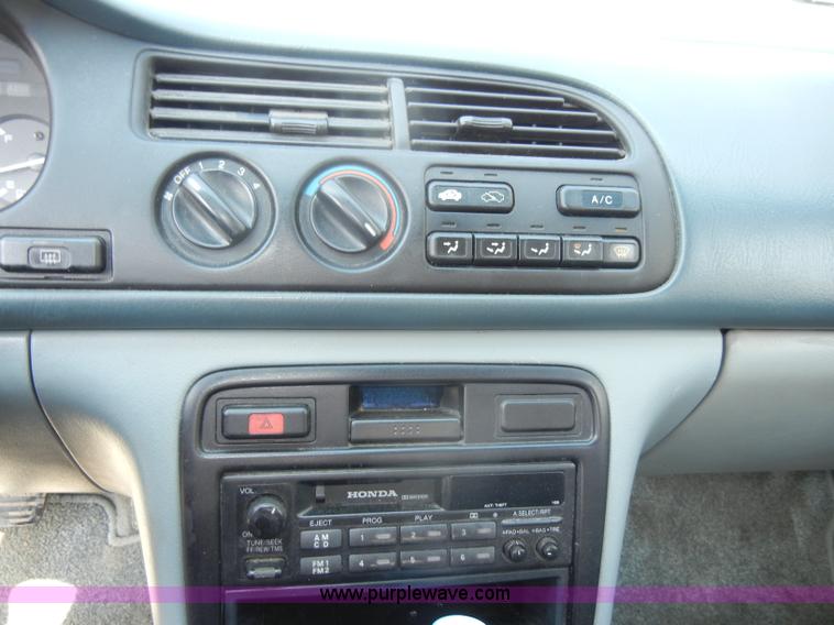 image for item C4400 1994 Honda Accord EX