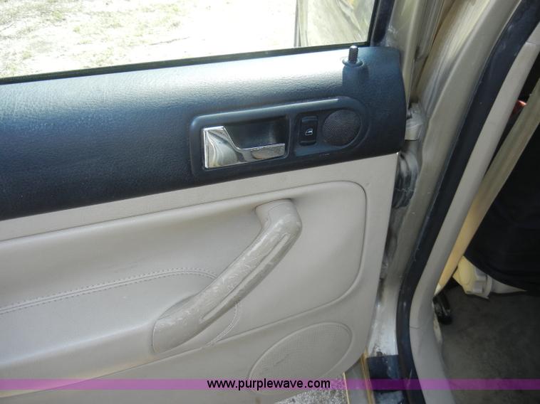 image for item C4402 2001 Volkswagen Jetta GLS