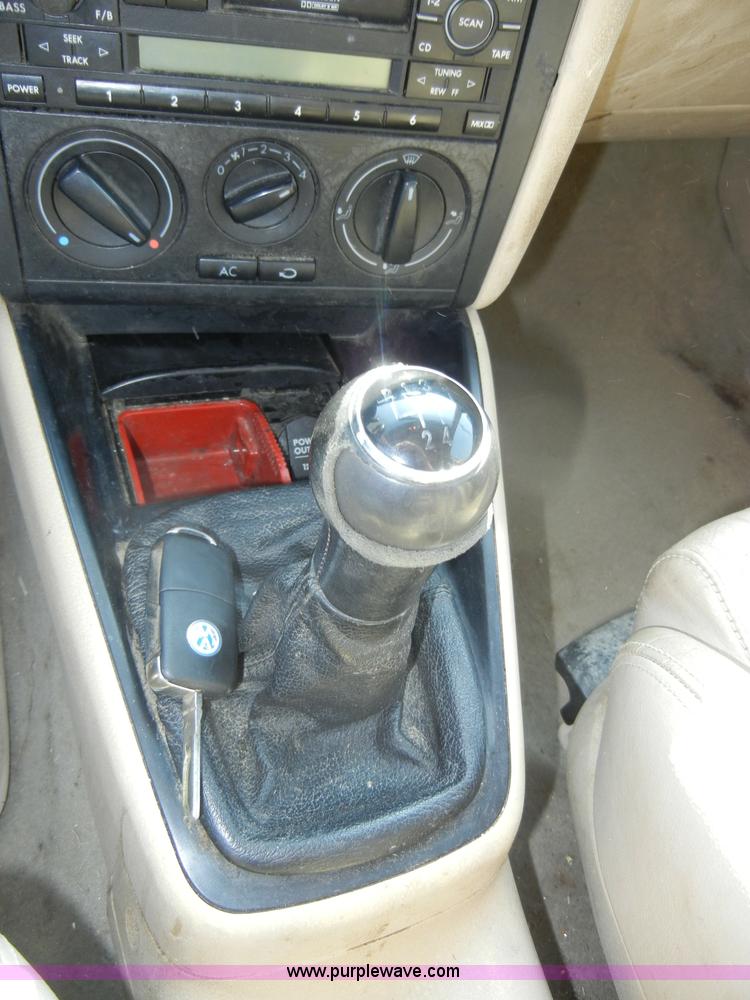 image for item C4402 2001 Volkswagen Jetta GLS