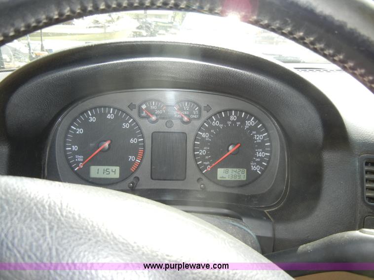 image for item C4402 2001 Volkswagen Jetta GLS