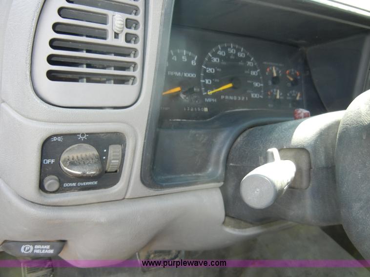 image for item C4403 1998 Chevrolet C2500 pickup truck