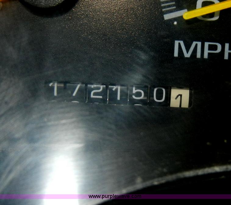 image for item C4403 1998 Chevrolet C2500 pickup truck