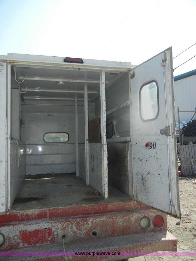 image for item C4403 1998 Chevrolet C2500 pickup truck