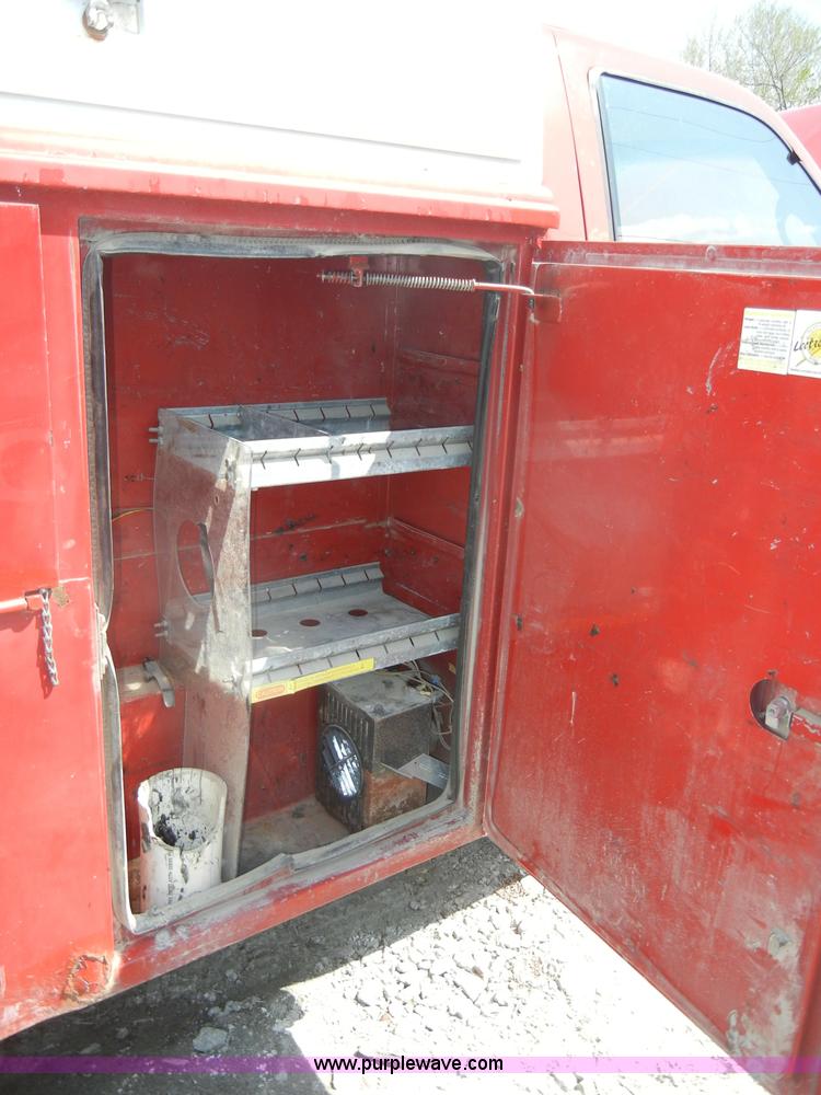 image for item C4403 1998 Chevrolet C2500 pickup truck