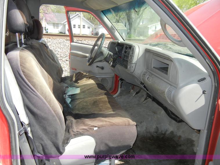 image for item C4403 1998 Chevrolet C2500 pickup truck