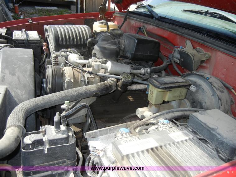 image for item C4403 1998 Chevrolet C2500 pickup truck