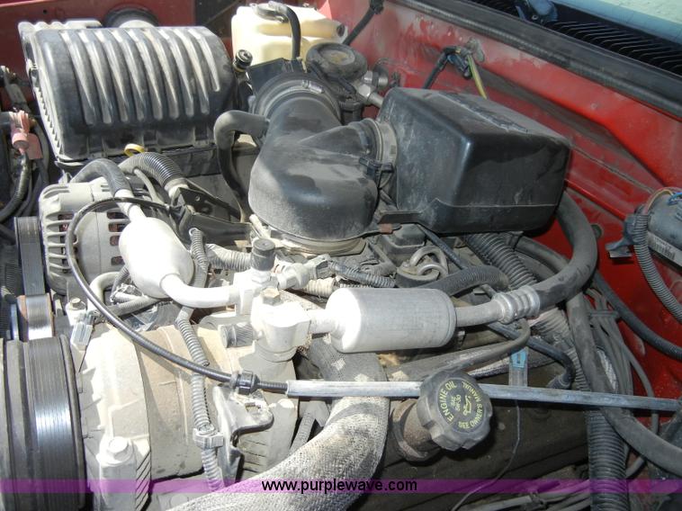 image for item C4403 1998 Chevrolet C2500 pickup truck