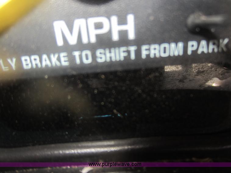 image for item C5354 2001 Chevrolet Silverado 2500 pickup truck