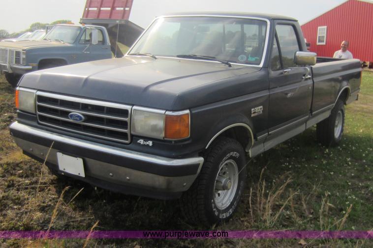 image for item C5419 1991 Ford F150 pickup truck