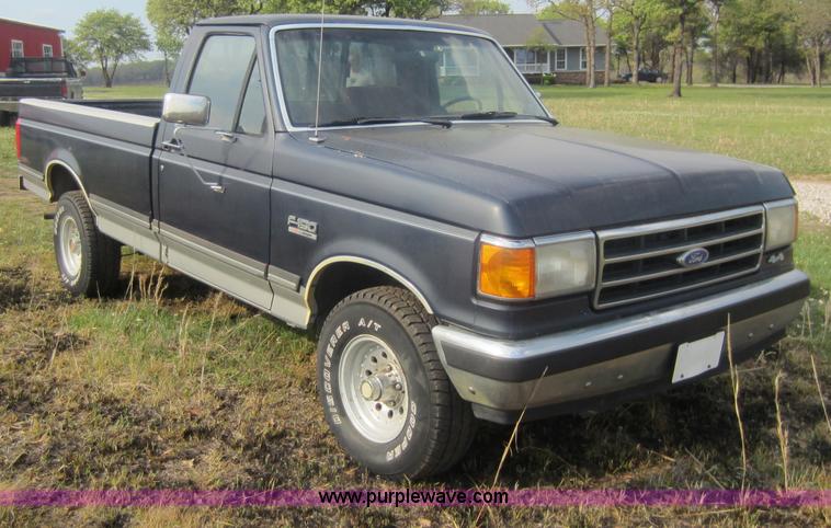 image for item C5419 1991 Ford F150 pickup truck