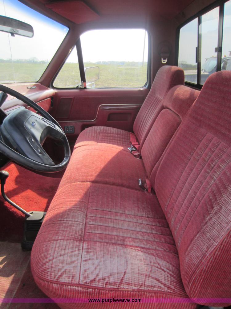 image for item C5419 1991 Ford F150 pickup truck