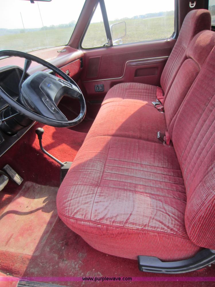 image for item C5419 1991 Ford F150 pickup truck