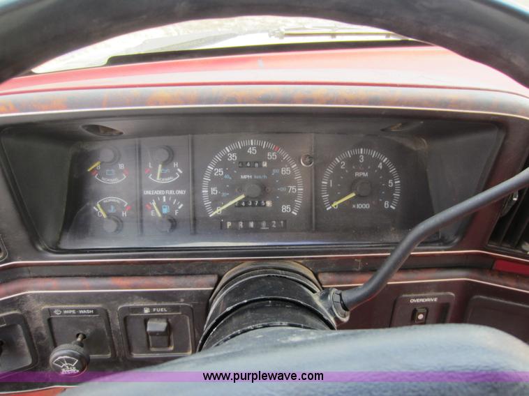 image for item C5419 1991 Ford F150 pickup truck