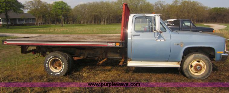 image for item C5420 1983 Chevrolet K30 flatbed truck