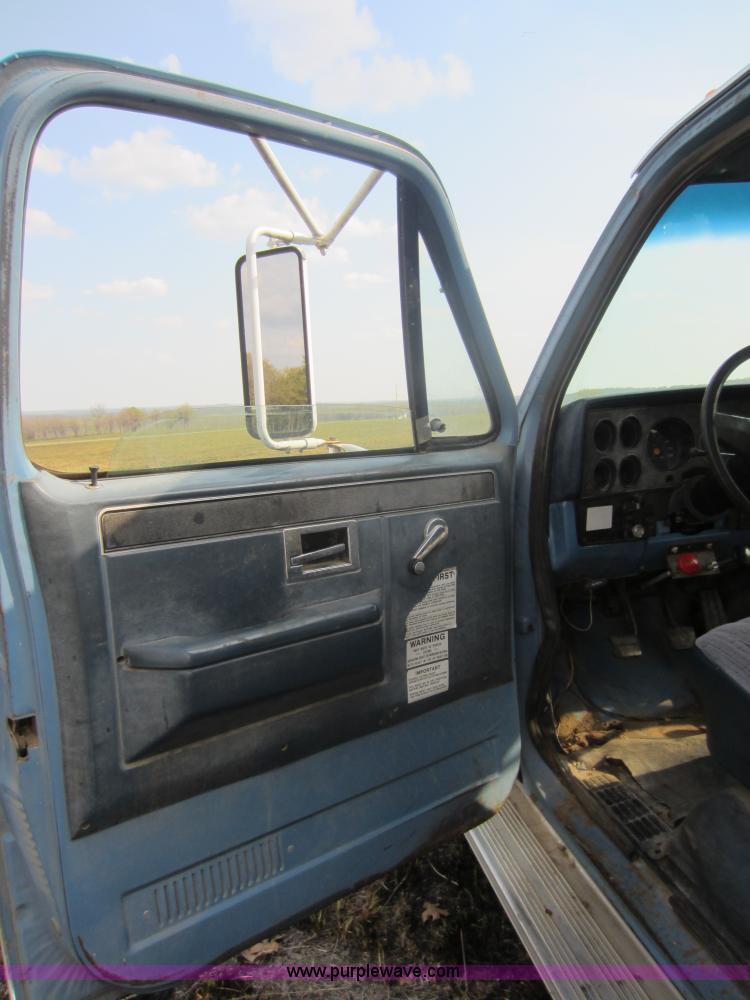 image for item C5420 1983 Chevrolet K30 flatbed truck