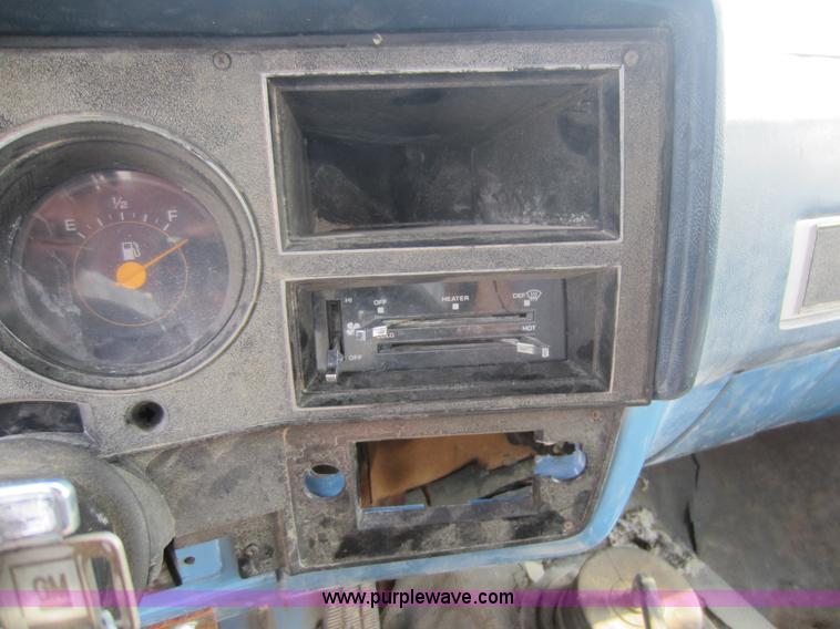 image for item C5420 1983 Chevrolet K30 flatbed truck