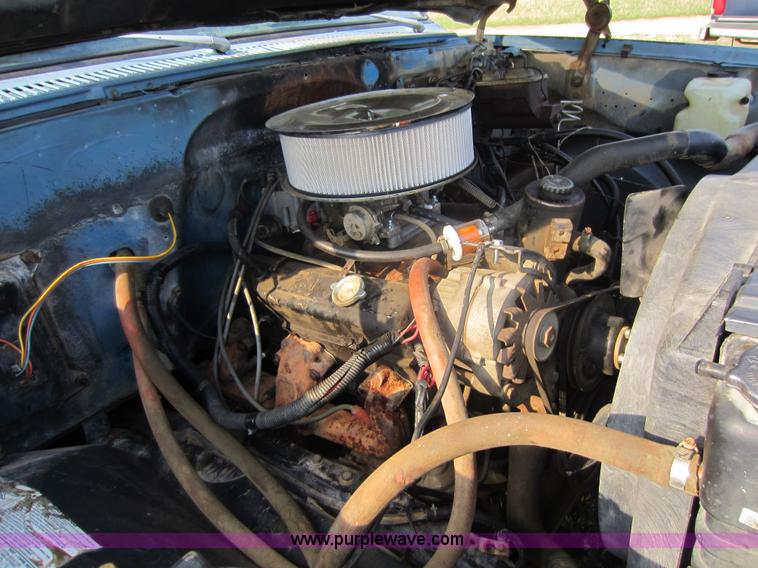 image for item C5420 1983 Chevrolet K30 flatbed truck