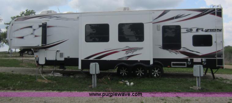 image for item C5426 2011 Keystone Fuzion toy hauler travel trailer
