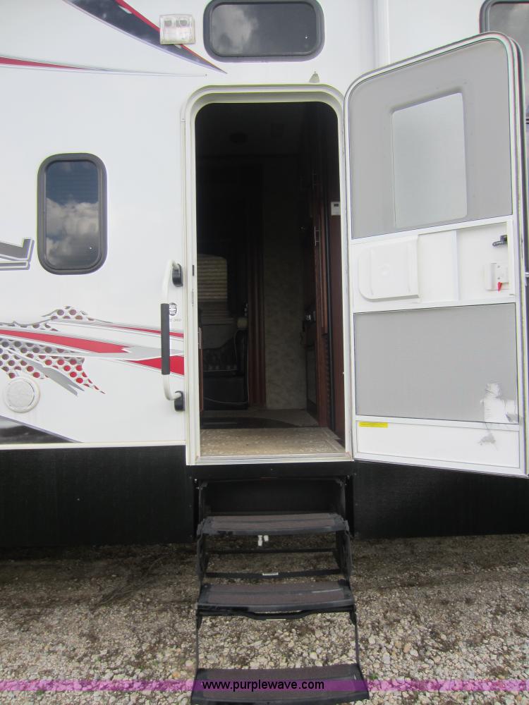 image for item C5426 2011 Keystone Fuzion toy hauler travel trailer